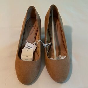 Ladies suede wedge shoes size 7.5